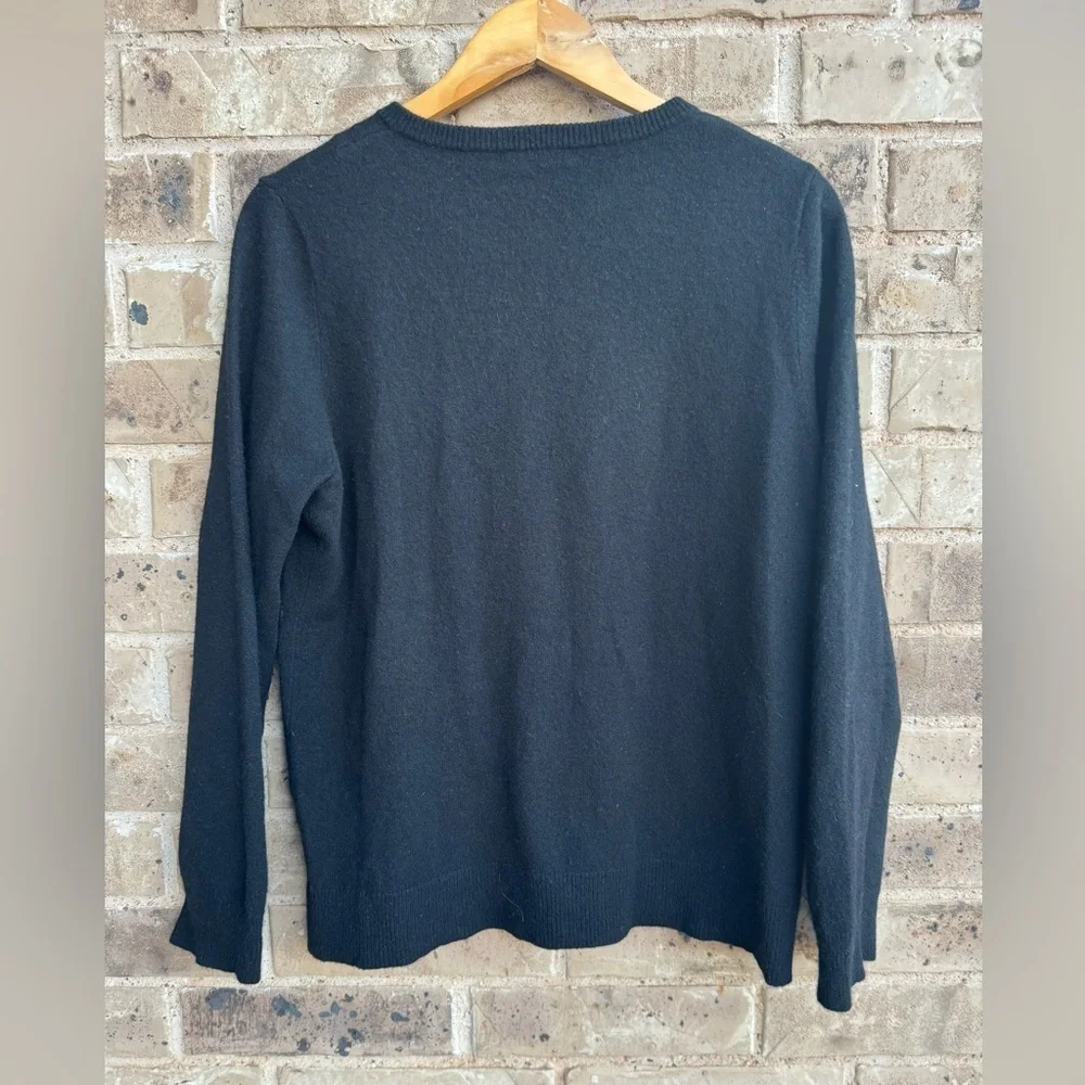 InCashmere Black V-Neck Sweater size L